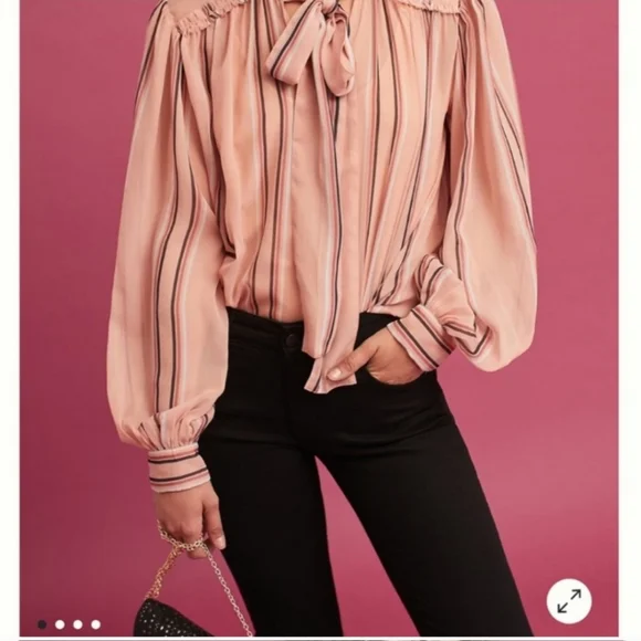 - Elegant! Beautiful rose blush blouse